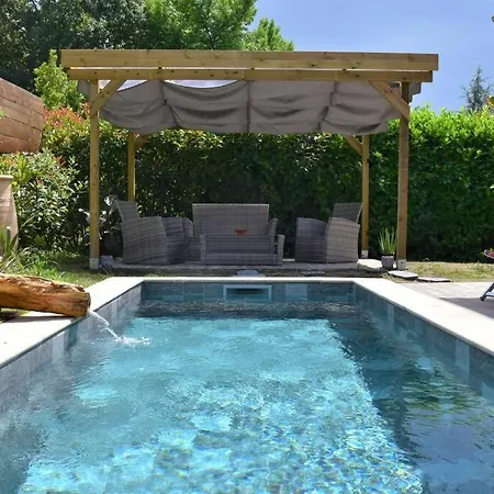 Holiday home Small House With Pool *